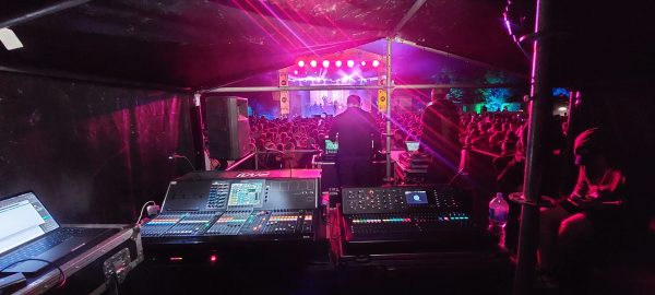 01 Yamaha CL 5 garso pultas sound console