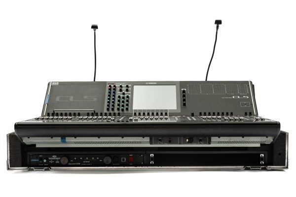 2 Yamaha CL 5 garso pultas sound console 2